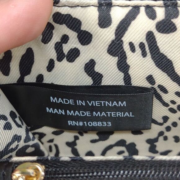 1008-6 Jessica Simpson Black and White Patterned Women's wallet - Picture 5 of 11